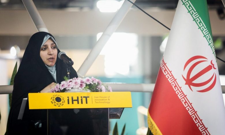 نائبة رئيس الجمهورية لشؤون المرأة والأسرة تتحدث عن حضور 4133 مديرة في 10 آلاف شركة معرفية 1 HVK 6111 crop