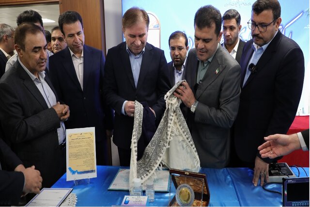 نائب رئيس الجمهورية للشؤون العلمية يزيح الستار عن 3 منتجات معرفية بمحافظة بوشهر 1 63625680